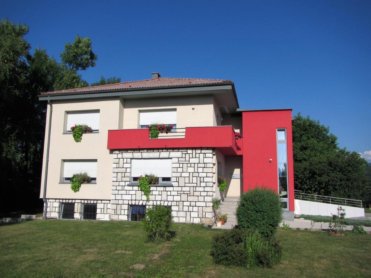 Pod Orehi Bed & Breakfast Postojna Luaran gambar