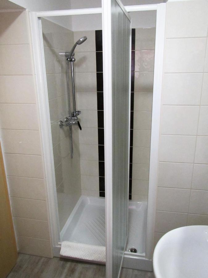 Pod Orehi Bed & Breakfast Postojna Luaran gambar