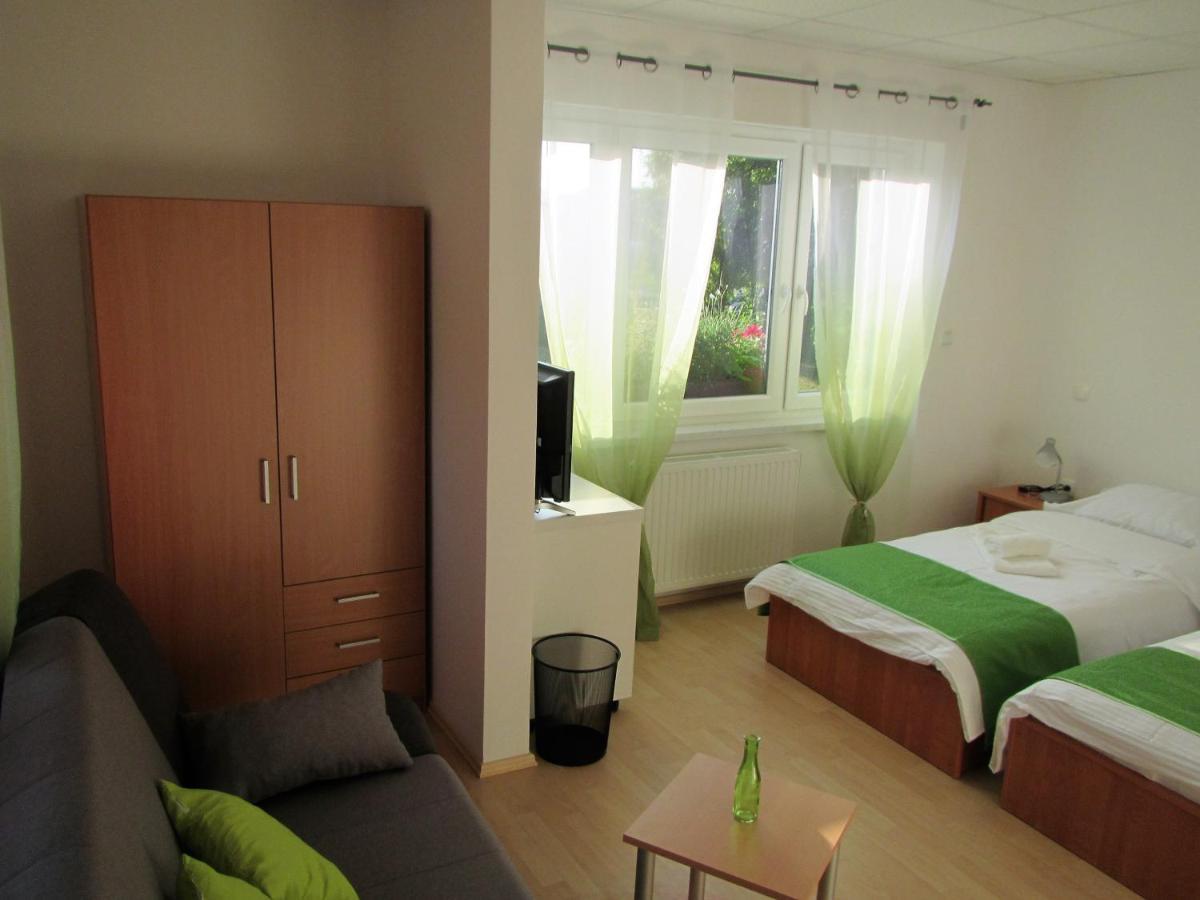 Pod Orehi Bed & Breakfast Postojna Luaran gambar