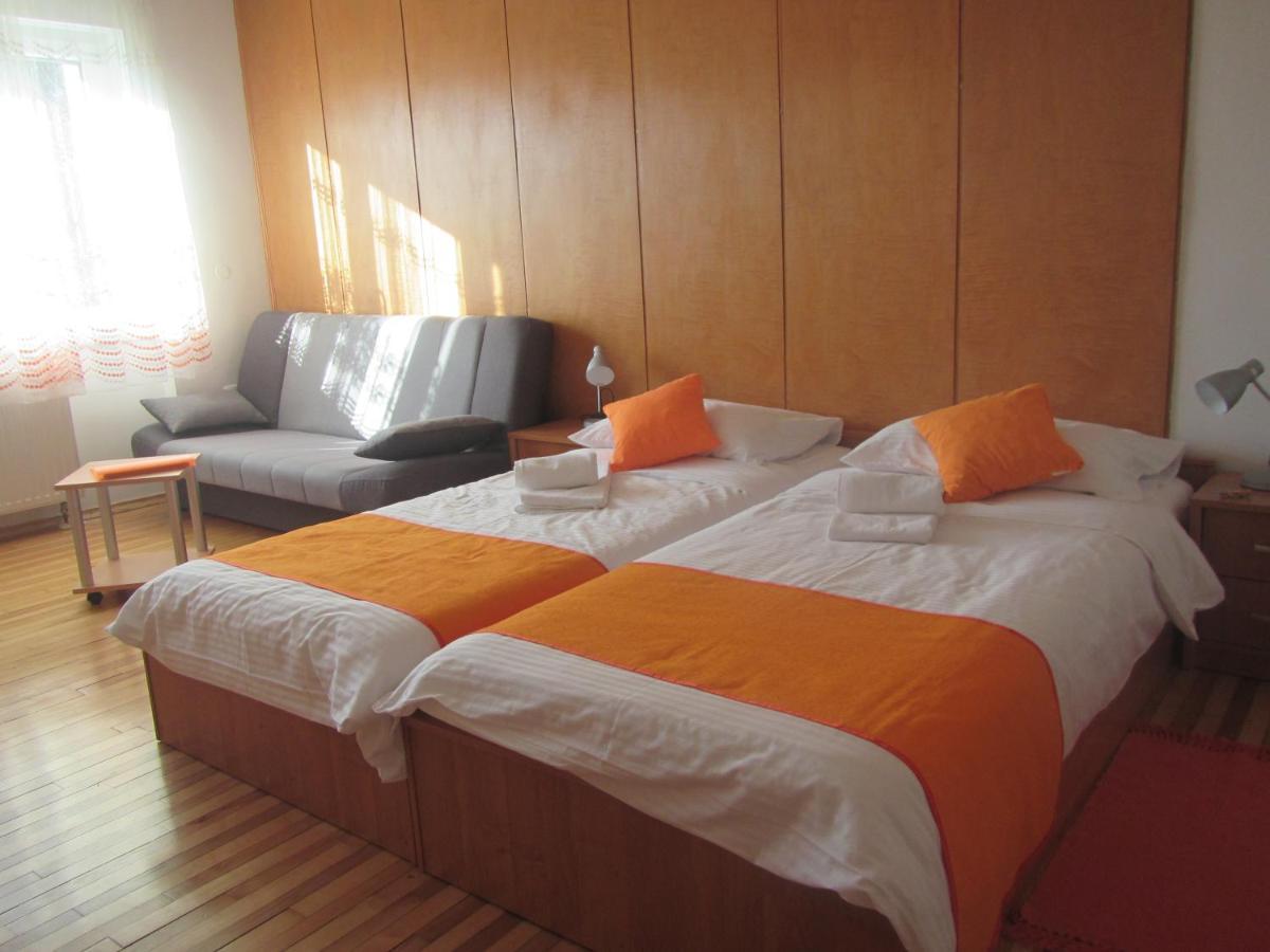 Pod Orehi Bed & Breakfast Postojna Luaran gambar