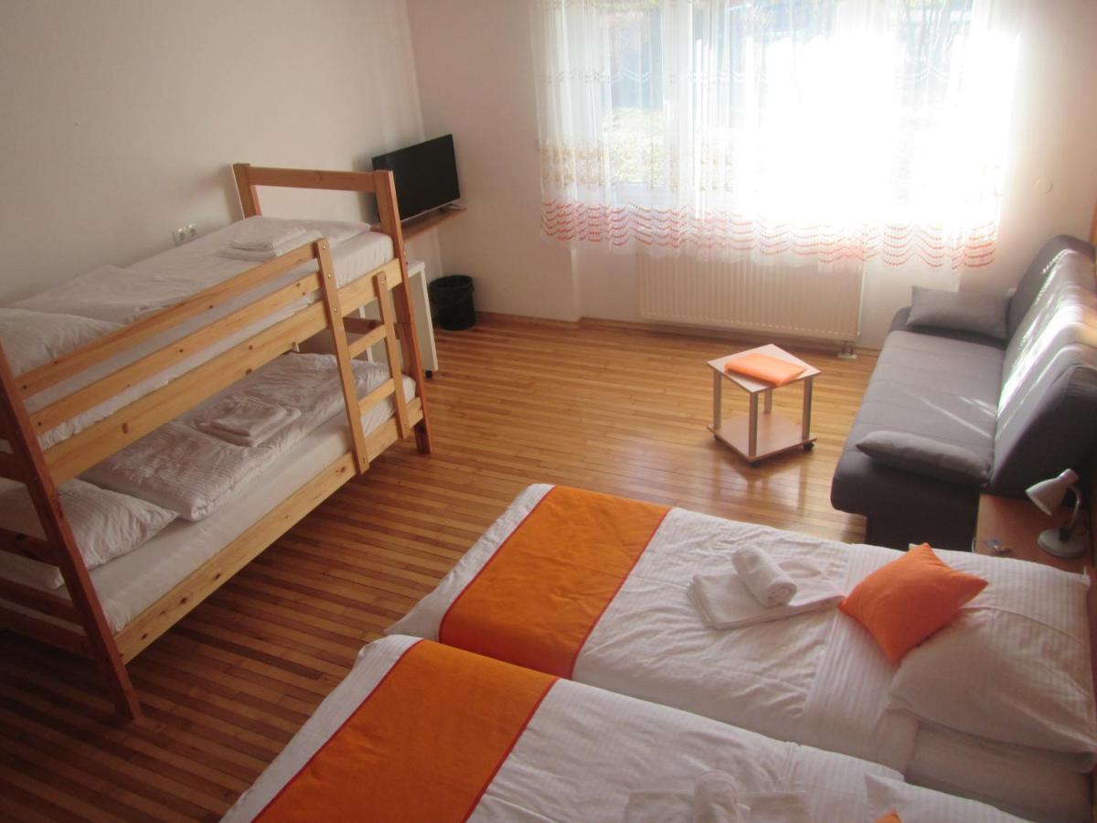 Pod Orehi Bed & Breakfast Postojna Luaran gambar